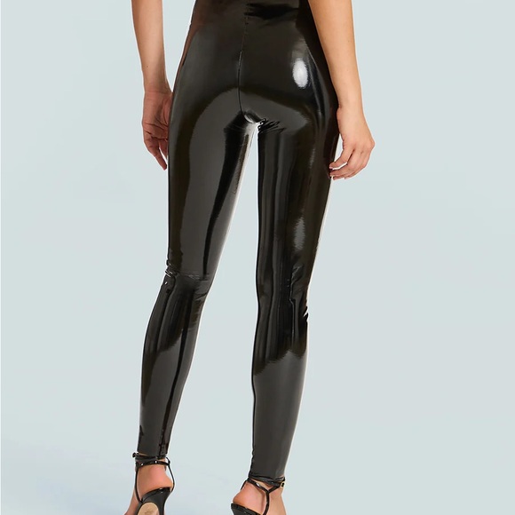 Commando Faux Patent Leather Black Leggings Size Medium - Picture 2 of 9